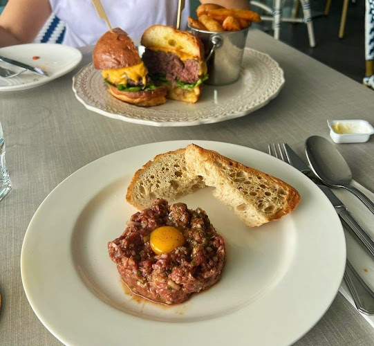 BLEU Keppel Bay - Hospitality and gastronomy