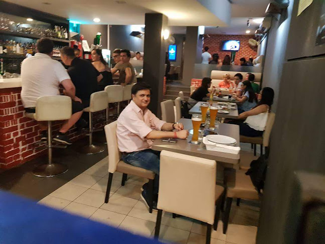 British Indian Curry Hut - Holland village