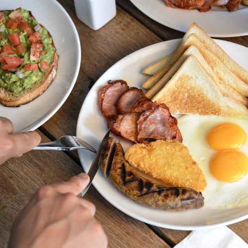 60 Robertson Quay, #01-15 The Quayside, Singapore 238252