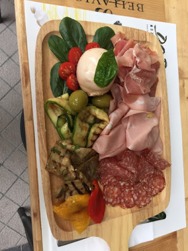 Opinii despre D.O.P Mozzarella Bar & Restaurant în Singapore - Hospitality and gastronomy