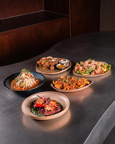 30 Victoria St, #01-06, Singapore 187996