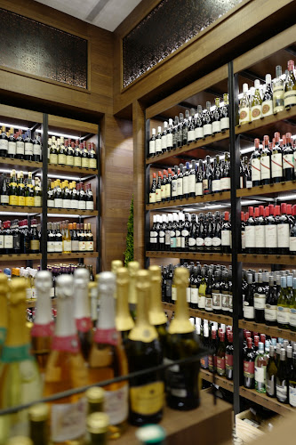 Bottles & Bottles @ Jewel Changi Airport