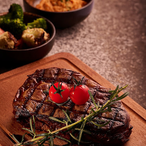 Comentarii opinii despre Armoury Steakhouse Orchard Central