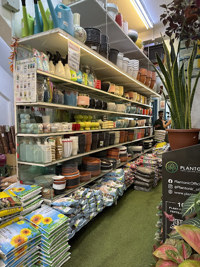 Ban Nee Chen Retail @ Chong Pang