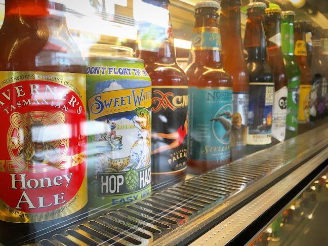 29 Swan Lake Ave, Singapore 455718