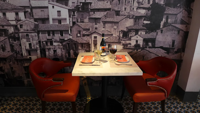 Latteria Mozzarella Bar - Hospitality and gastronomy