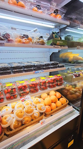 Mmmm! - Hospitality and gastronomy