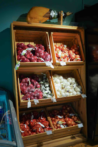 Comentarii opinii despre Mmmm!