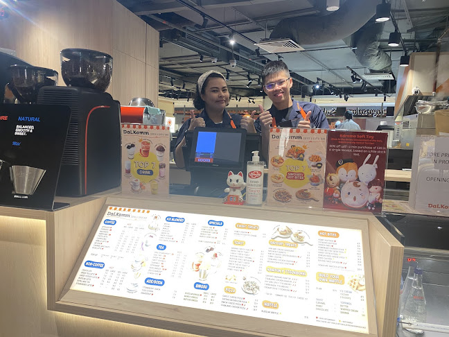 Dal.Komm Coffee @ Parkway Parade - Singapore