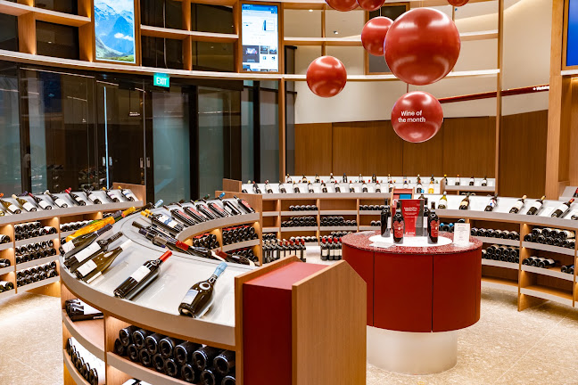 252 N Bridge Rd, #01-44B Raffles City Shopping Centre, Singapore 179103