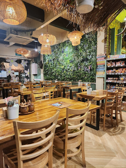 Royal Thai Boat Noodles & Bar