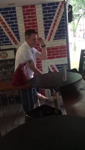 Comentarii opinii despre British Indian Curry Hut - Holland village