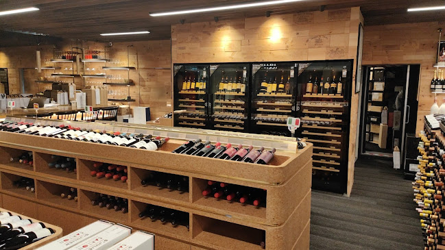 Opinii despre Crystal Wines Valley Point în Singapore - Hospitality and gastronomy