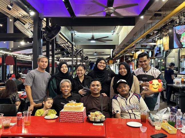 Comentarii opinii despre Enak Enak Restaurant (Best Halal Restaurant Bedok)