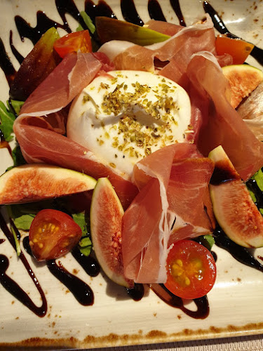 Opinii despre Latteria Mozzarella Bar în Singapore - Hospitality and gastronomy