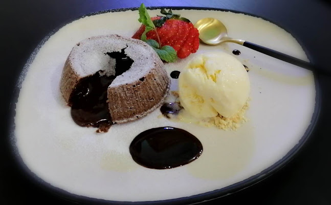 Jia Xiang (家乡) Specialty Nasi Lemak and Claypot Fish Head - Hospitality and gastronomy