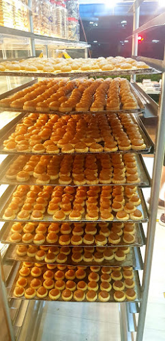 Y2 Bakery - Hospitality and gastronomy