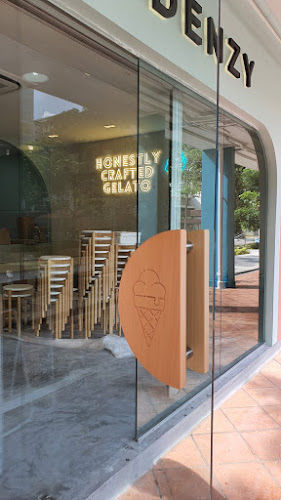 Opinii despre Denzy Gelato în Singapore - Hospitality and gastronomy