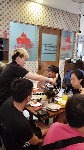 Opinii despre Chicken Hotpot Compass One în Singapore - Hospitality and gastronomy