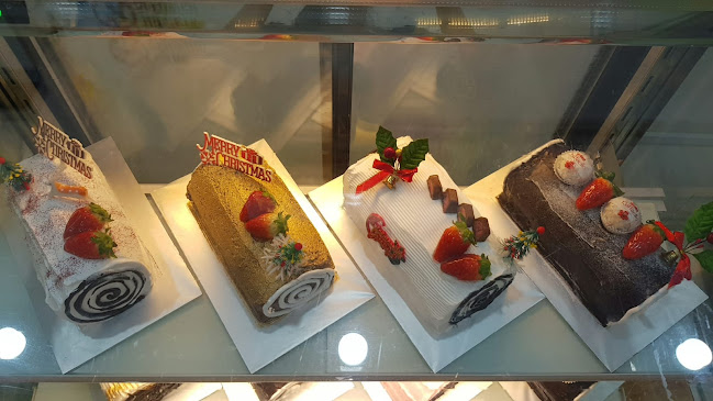 Y2 Bakery - Hospitality and gastronomy