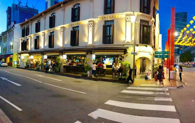 Opinii despre The Southbridge Hotel Restaurant and Whiskey Bar în Singapore - Hospitality and gastronomy