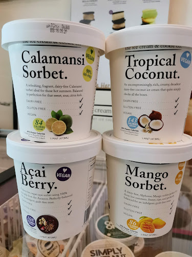 203 Hougang St 21, #01-65 KOVAN OUTLET, Singapore 530203