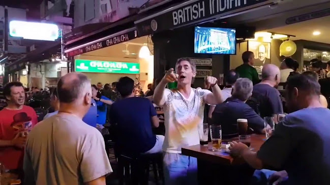 Opinii despre British Indian Curry Hut - Holland village în Singapore - Hospitality and gastronomy