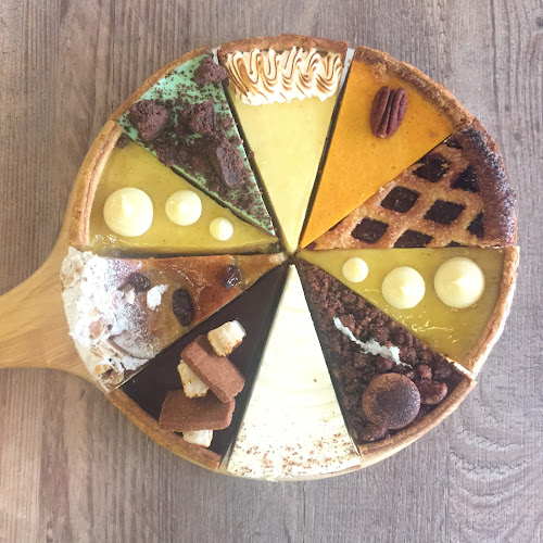 5themoments Handcrafted Gelato Cafe (Tanjong Pagar) - Hospitality and gastronomy