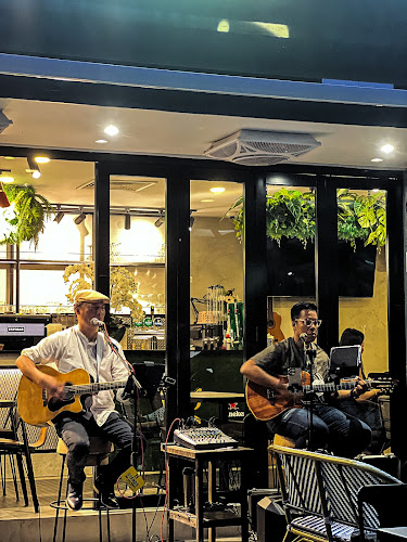 TAG Restaurant & Bar