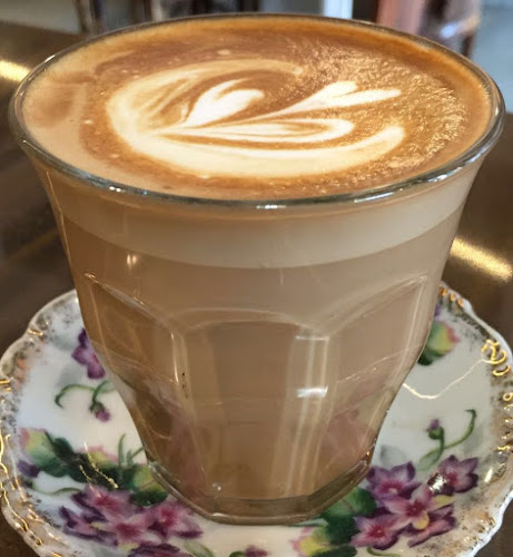 5themoments Handcrafted Gelato Cafe (Tanjong Pagar) - Singapore