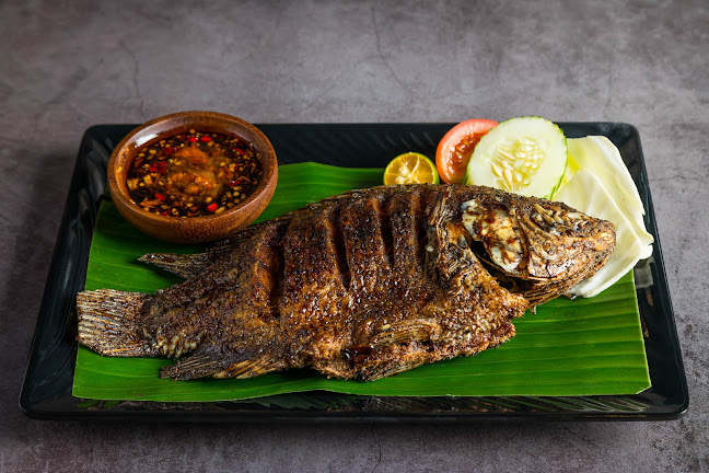 Comentarii opinii despre Ayam Penyet President