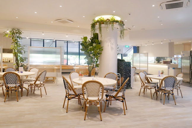 60 Robertson Quay, #01-14 The Quayside, Singapore 238252