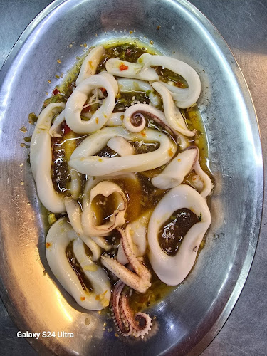 Steamed Fish & Seafood - Hospitality and gastronomy