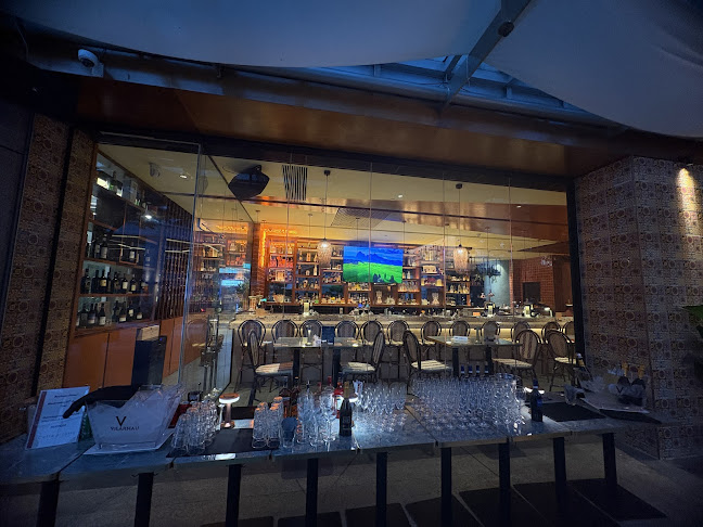 81 Clemenceau Ave, #01-15/16 UE Square, Singapore 239917