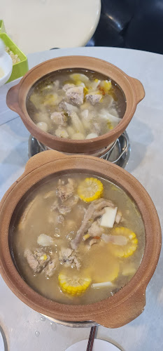 Comentarii opinii despre *Fhri Lu Ding Ji Charcoal Claypot Chicken Steamboat