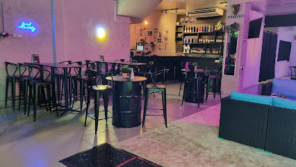 Only Fanz Sports Bar