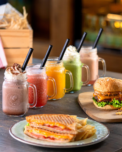 FoodBarn Galaxis - Hospitality and gastronomy