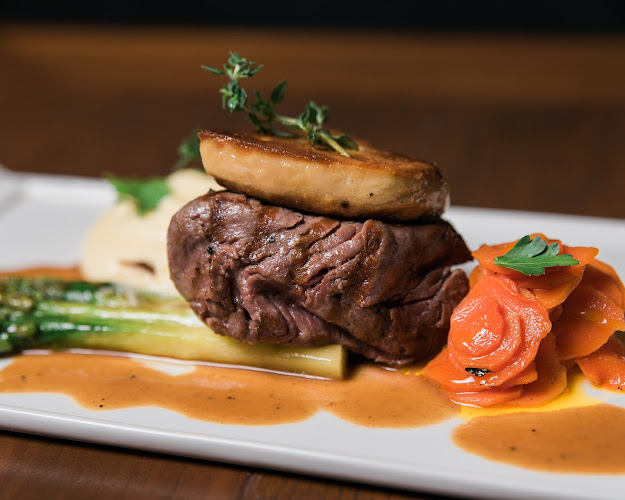 Opinii despre Napoleon Wine Bistro în Singapore - Hospitality and gastronomy