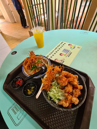 Tang Kay Kee Fish Head Bee Hoon (Tze Char and Modern Lunch Bowls)