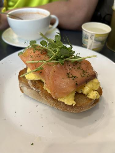 Comentarii opinii despre COTTAGE by The Straits People Cafe (TSP Coffee)