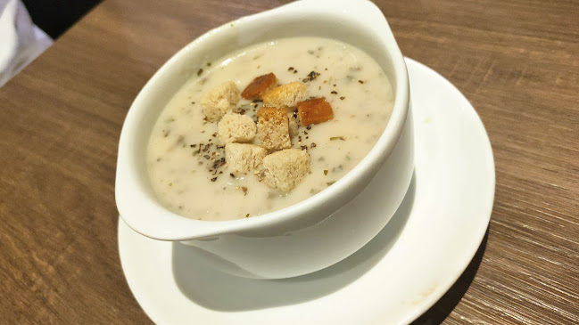 180, #04-14, 16 Kitchener Rd, #04-14/16, 208539