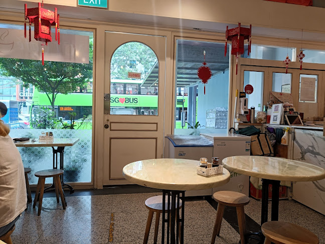 Comentarii opinii despre NCT Cafe