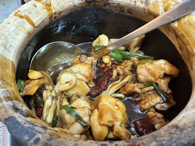 NO.5 Bukit Timah Live Bull Frog Claypot Porridge - Hospitality and gastronomy