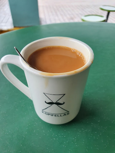 144 Upper Bukit Timah Rd, Level 4, Singapore 588177