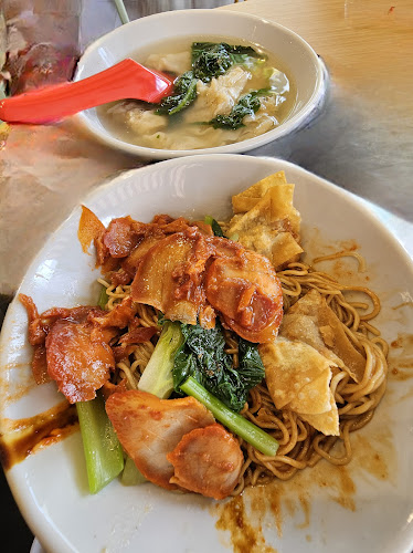 Pontian Wanton Noodles - Hougang Ave 4 - Singapore