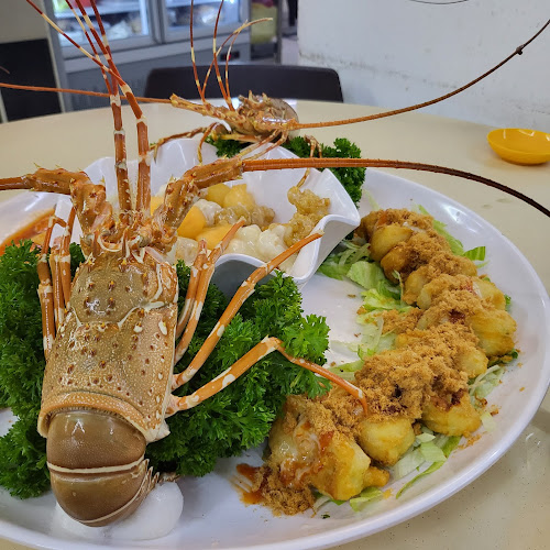 Comentarii opinii despre 308 鱼爐之家 (308 Fish Steamboat and Zhi Char)