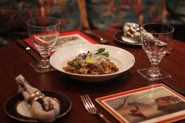 Officers’ Mess Polo Bar - Hospitality and gastronomy