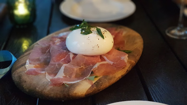 Bella Pizza - Hospitality and gastronomy