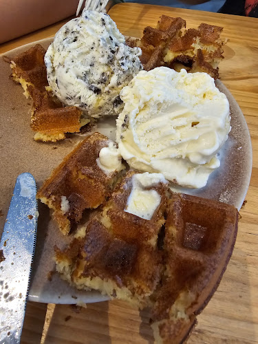 1 Vista Exchange Green, #01-02 The Star Vista, Singapore 138617