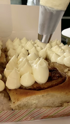 Opinii despre Marvellous Cinnamon Rolls în Singapore - Hospitality and gastronomy